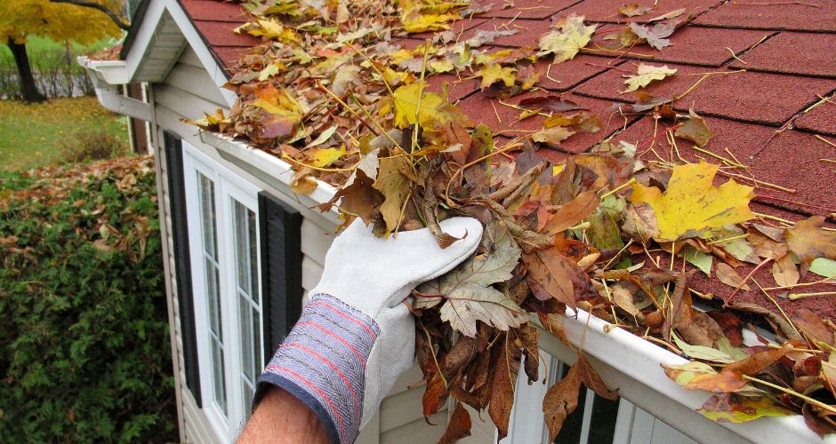 How to Stop Gutter from Clogging