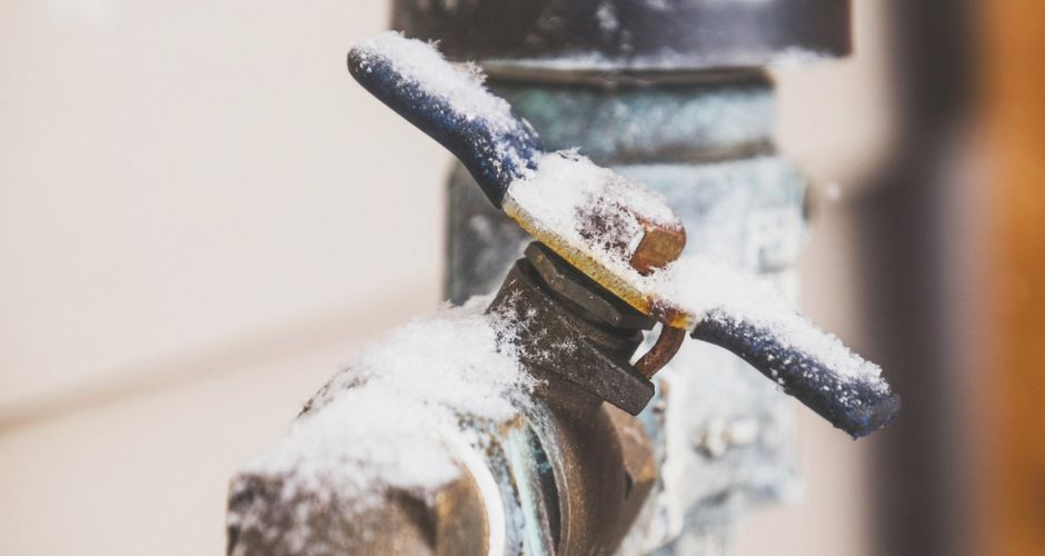 How to Prevent Pipe Freezing in Winter