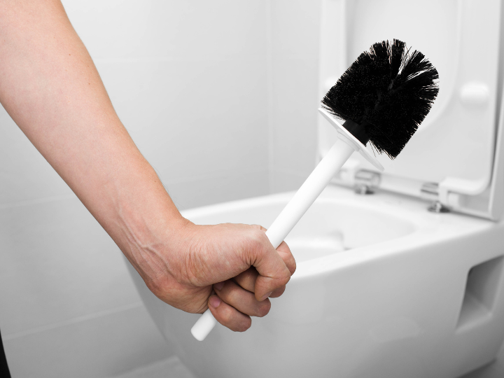 How to Clean Toilet Brushes (Yes, You Should!)